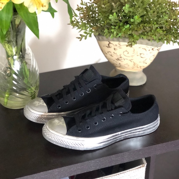 distressed converse all star